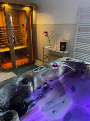 Jacuzzi & Sauna privatifs - Vue mer
